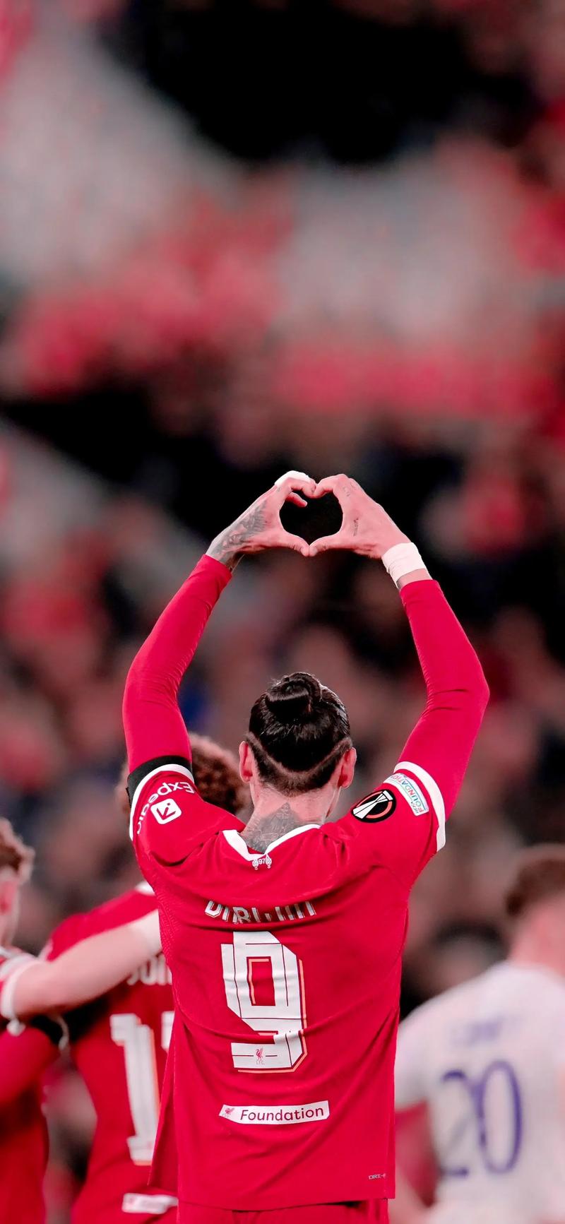 前巴萨总监：我们当时想签下伊萨克，目的是让他接替苏亚雷斯