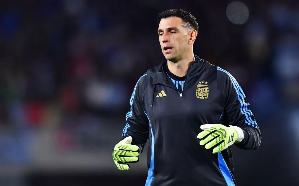 阿德巴约：斯波没拿最佳主教练是政治因素，他们想推特定的人